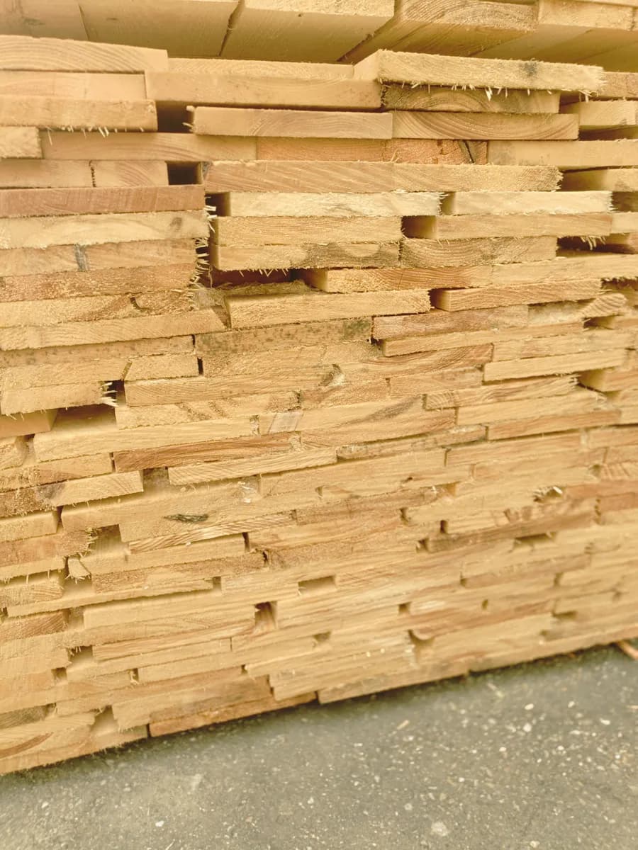 Cherestea nedimensionata 3 m - reducere 17%